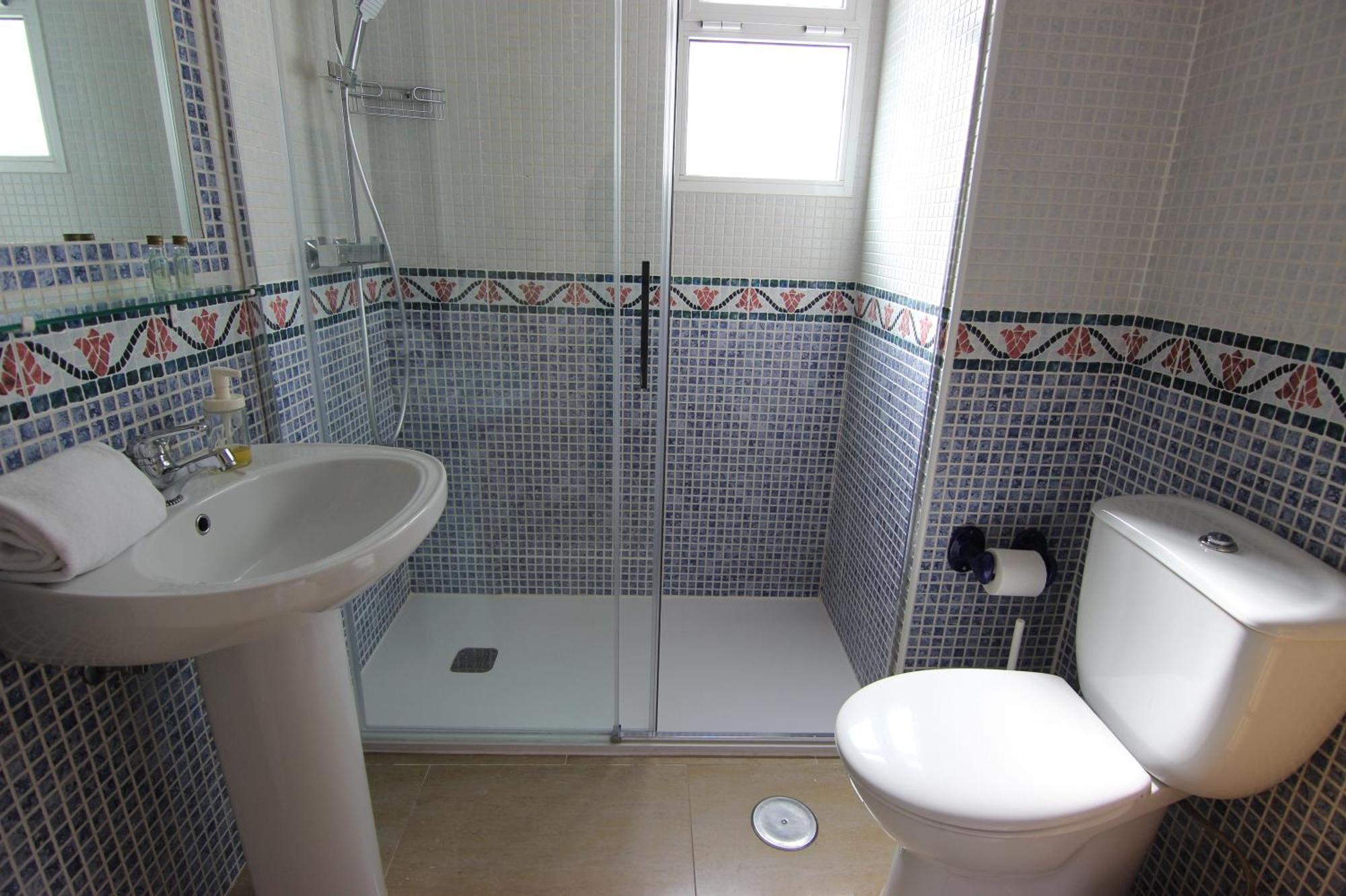 Rentalsevilla Espacioso Apartamento En La Alameda De Hercules Con Parking Exterior foto